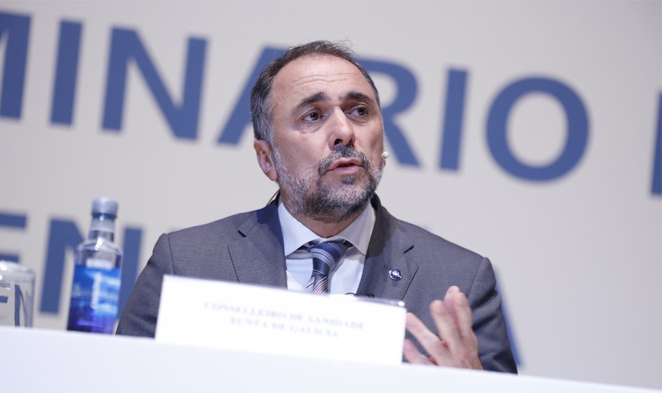 El consejero de Sanidad de la Xunta de Galicia, Julio García Comesaña, aprueba el registro de tumores. 