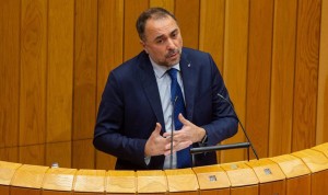  El consejero de Sanidad de Galicia, Julio García Comesaña, adapta su catálogo ortoprotésico con tres actualizaciones estatales.