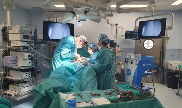 Galicia reduce en casi 10 días el tiempo medio de demora para intervenciones quirúrgicas en 2023