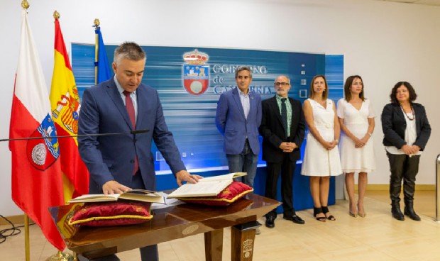 Santiago García deja su cargo en la Consejería de Sanidad de Cantabria
