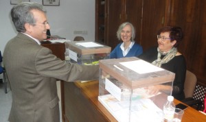 García de la Torre sigue al frente de los médicos jiennenses