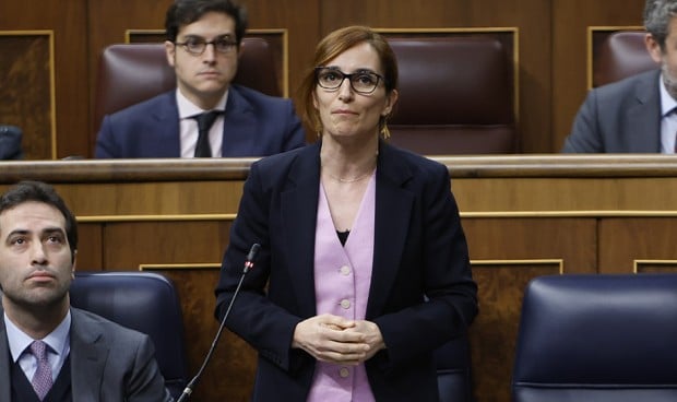 Mónica García habla sobre la certificación de productos sanitarios en España. 