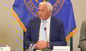 George Tidmarsh, director del centro de desarrollo de fármacos de la FDA