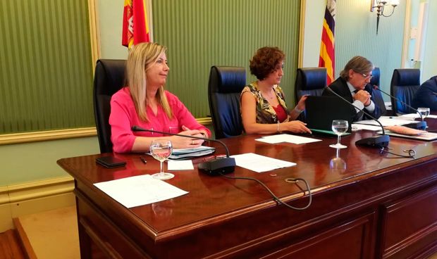 Gómez: el decreto de catalán "no pone ninguna barrera" a la contratación