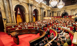 El Parlament de Catalunya insta a que las lenguas oficiales se valoren como mérito en el acceso a la Formación Sanitaria Especializada