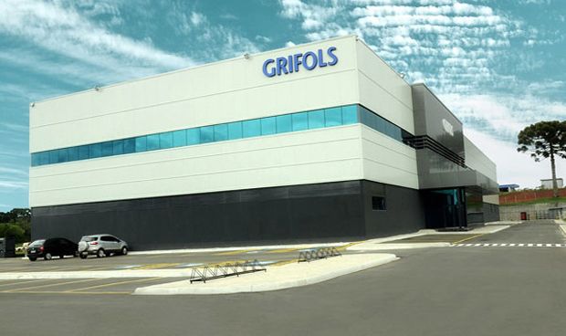 Grifols abre una planta en Brasil que 'competirá' con la de Murcia
