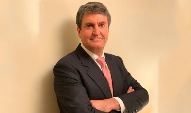 Iñaki Hernáez es el director médico de la Unidad de Especialidades de GSK España, compañía que ha celebrado un encuentro entre médicos y pacientes para visibilizar la poliposis nasal