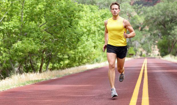 Hacer deporte de forma regular mejora la función pulmonar de los fumadores