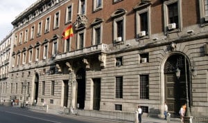 Hacienda retiene la Ley del Medicamento a la espera de su aval financiero