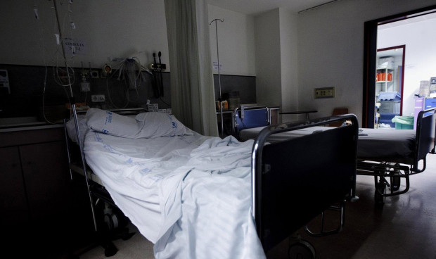 La CSIF denuncia el cierre camas y quirófanos en las CCAA por falta de personal