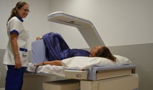 HLA compra un densitómetro que escanea el cuerpo en menos de 7 minutos