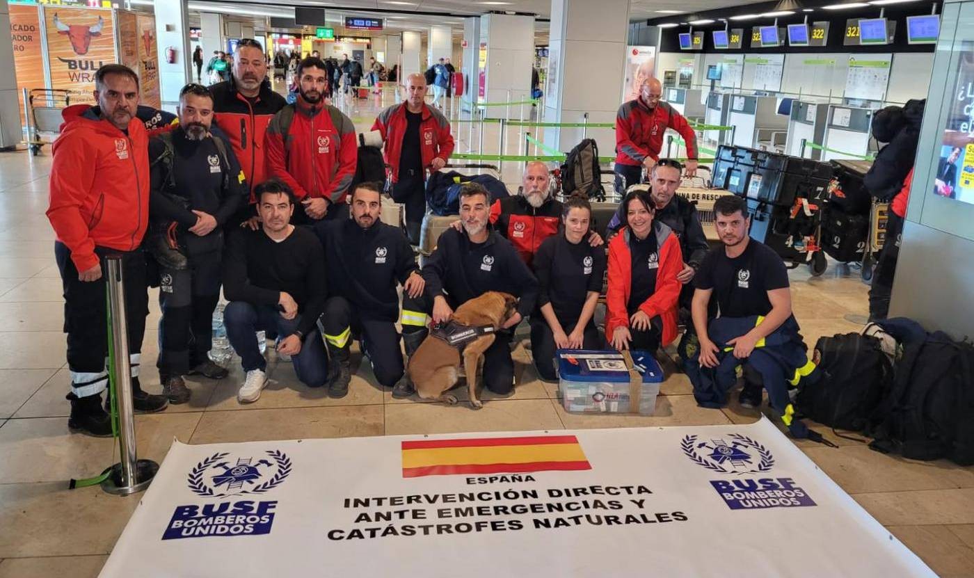 HLA dona material sanitario en la expedición a Turquía de la ONG Bomberos Unidos sin Fronteras.