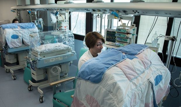 HM Montepríncipe renueva su UCI neonatal y su área materno-infantil