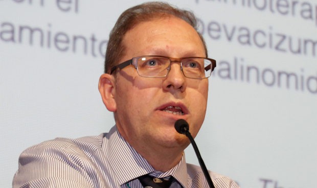 Homenaje de la RANM a uno de los internistas más queridos