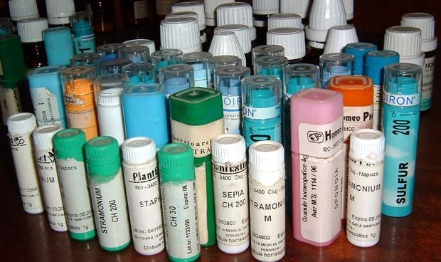 Homeopatía: el sector asegura tener "evidencias científicas" de su efecto