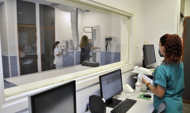 El Hospital Doctor Negrín incorpora equipos de radiología digital
