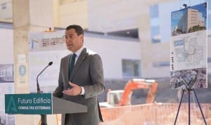 Moreno interviene en el acto de primera piedra del edificio de consultas externas del Hospital Torrecárdenas de Almería y aby