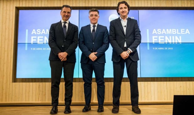  Jorge Huertas, presidente de Fenin; Javier López, subdirector de Ingesa; y Pablo Crespo, secretario general de Fenin.