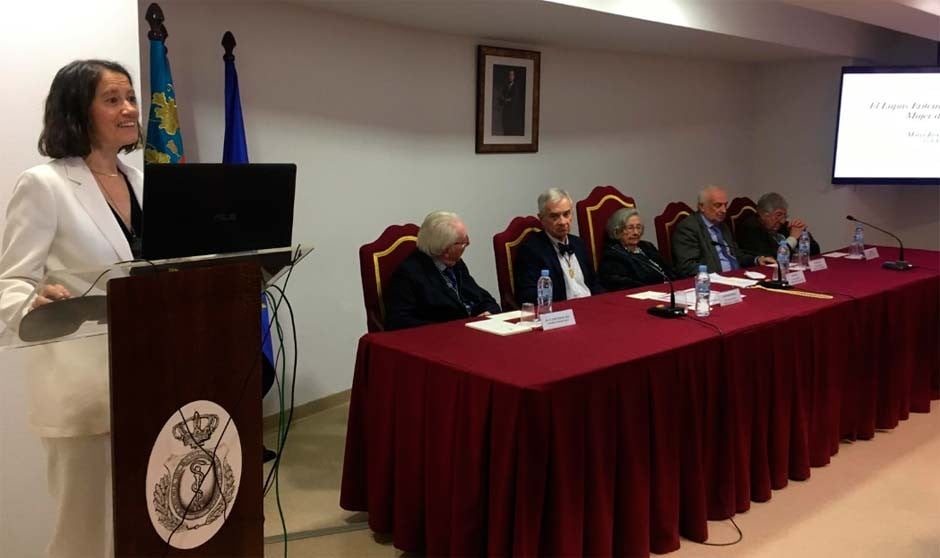 Maria José Forner enters the Academy of Medicine in Valencia