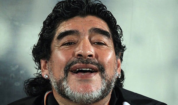 Investigan al médico de Maradona por "homicidio culposo"