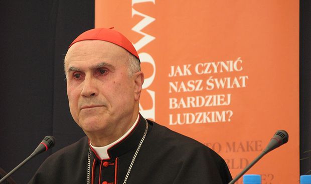 Investigan el pago del ático del cardenal Bertone con fondos de un hospital