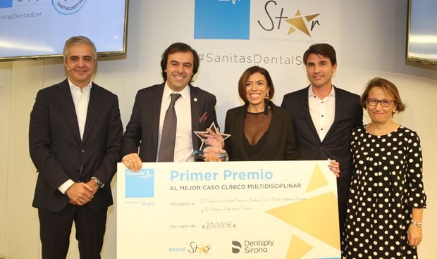 Javier Herreras, ganador del Premio Sanitas Dental Star 
