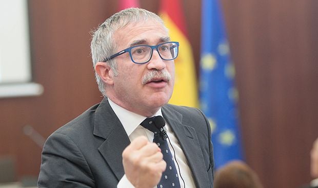 Joan Carles March, destituido como director de la Escuela Andaluza de Salud