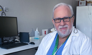 José Garnacho, el nuevo presidente de Medicina Intensiva, tiene como retos crear la especialidad de enfermería intensiva, reducir la carga asistencial, apoyar un nuevo marco de la profesión médica y convocar becas para estudios. 