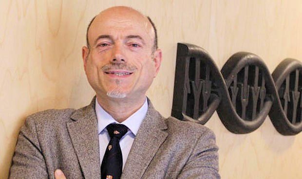 Josep Vilaplana, nuevo presidente de los médicos catalanes