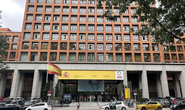 Jubilación activa y más plazas de Medicina para áreas remotas ante el declive de Familia en el MIR.