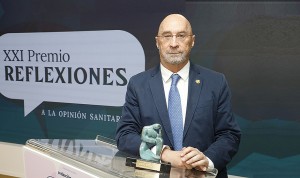 Julián Ezquerra, ganador del XXI Premio Reflexiones a la Opinión Sanitaria