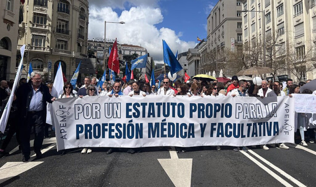  Los sindicatos pertenecientes a Apemyf se concentran por un Estatuto Médico el próximo 30 de julio