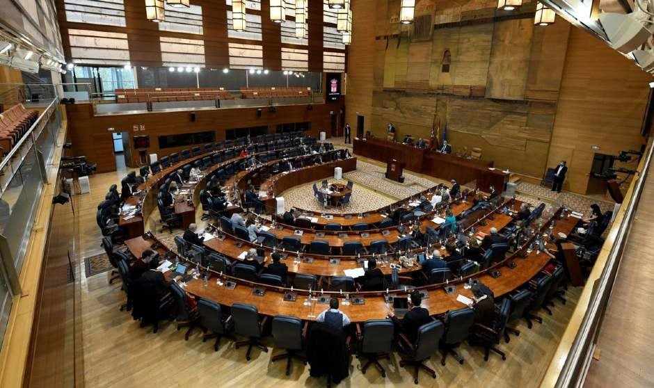 La Asamblea marca los plazos de la nueva Ley de Farmacia de Madrid