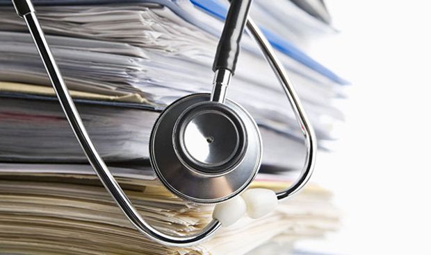 La burocracia, principal obstáculo para el ejercicio de la Medicina