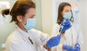 La campaña de la cuarta dosis se inicia con 'combo' covid-gripe en 4 CCAA