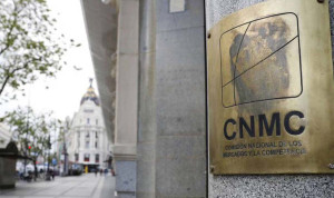 La CNMC investiga prácticas anticompetitivas en sueros hospitalarios