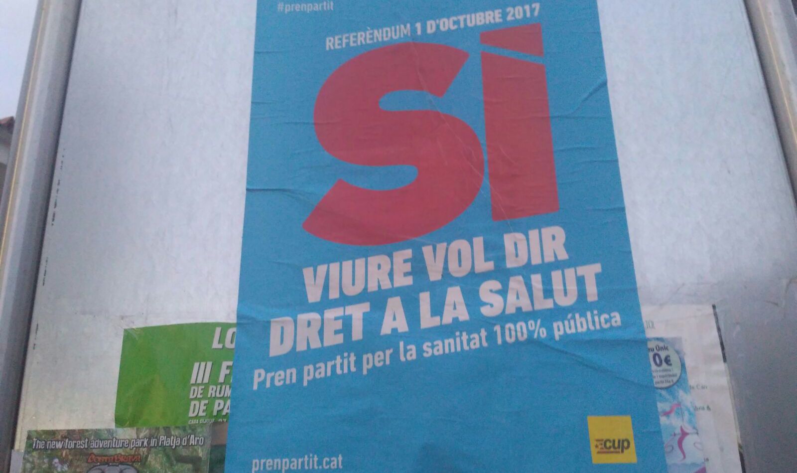 La CUP 'empapela' Cataluña con su politización de la sanidad