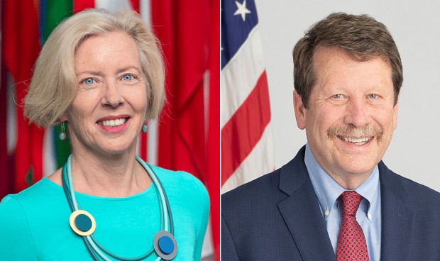  Emer Cooke, directora de la EMA, y Robert M. Califf, comisionado de la FDA.