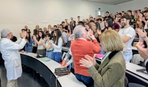 La emotiva jubilación de Miguel Guirao tras 108 años de una saga médica