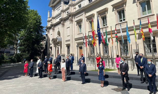 La estabilidad de las plantillas del SNS 'pende' de los fondos covid