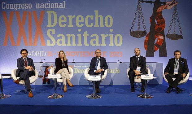 Mesa de debate 'Perspectivas en la evaluación terapéutica de los medicamentos'.