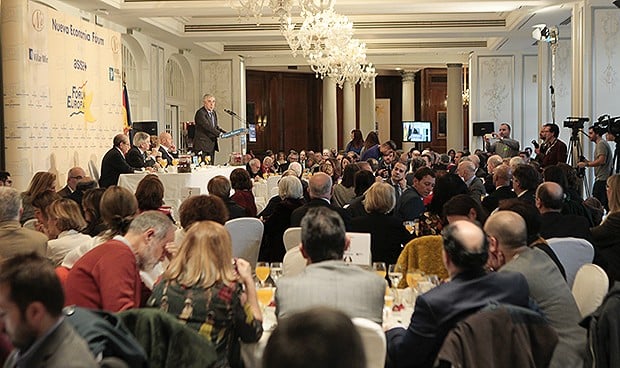 El alquiler de los MIR 'se cuela' en la negociación Sanidad-sindicatos