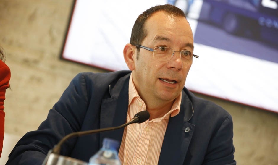 José Luis Cobos, vicepresidente III del Consejo General de Enfermería (CGE), habla de cómo va la aplicación de las guías enfermeras en cada comunidad autónoma.