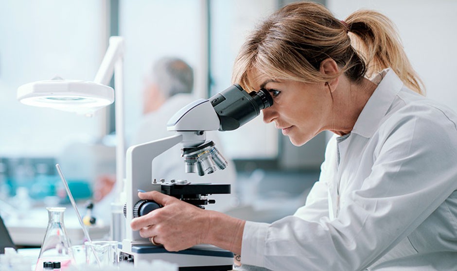 La industria farmacéutica lidera el camino de la igualdad