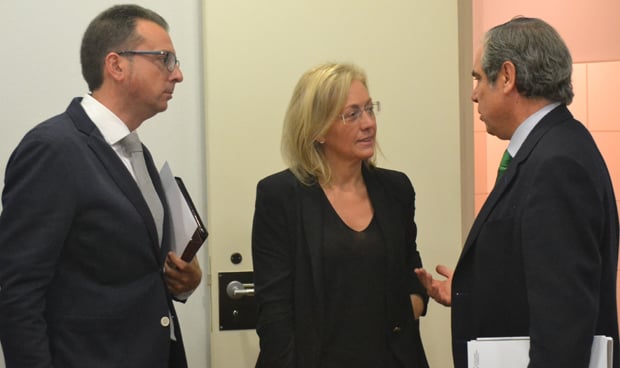 La Farmacia busca apoyo 'popular' en el Congreso 