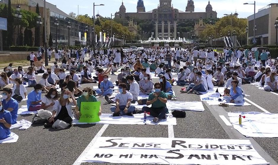 La huelga médica de Cataluña, una protesta cocinada a fuego lento