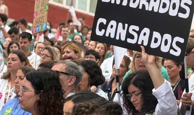 La huelga médica del 13J, en fotos y vídeos: "Llevamos años de abusos"
