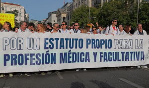 Manifestación en contra del anteproyecto de Estatuto Marco de Sanidad.