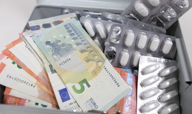 La industria farmacéutica registra su mayor descenso de pedidos en 16 meses