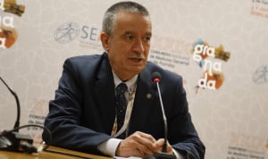 La inestabilidad laboral expulsa a 400 nuevos médicos especialistas al año